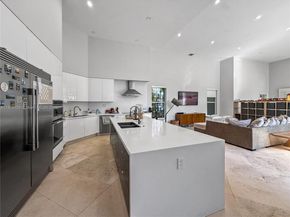 2514 Poinciana Dr, Weston FL 33327