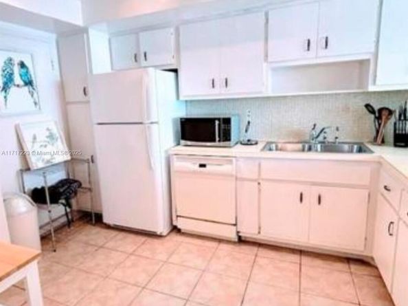 1301 NE Miami Gardens Dr 1024W, Miami FL 33179