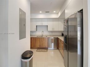 10950 NW 82nd St 319, Doral FL 33178