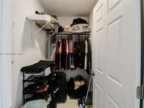 10950 NW 82nd St 319, Doral FL 33178