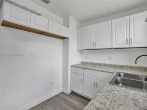 3051 NW 77th St, Miami FL 33147