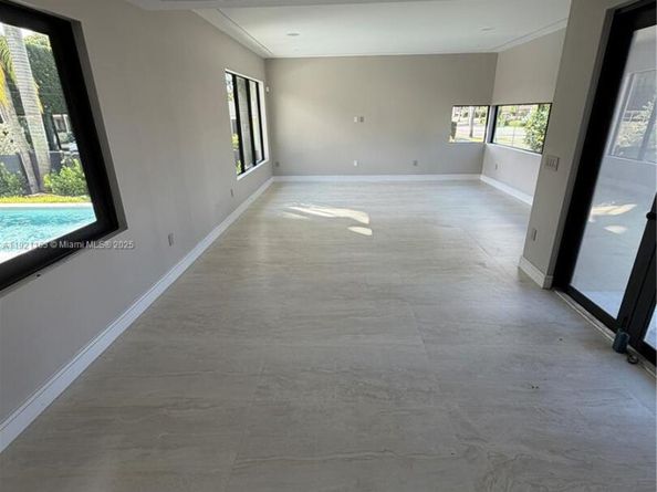 1380 Hollywood Blvd, Hollywood FL 33019