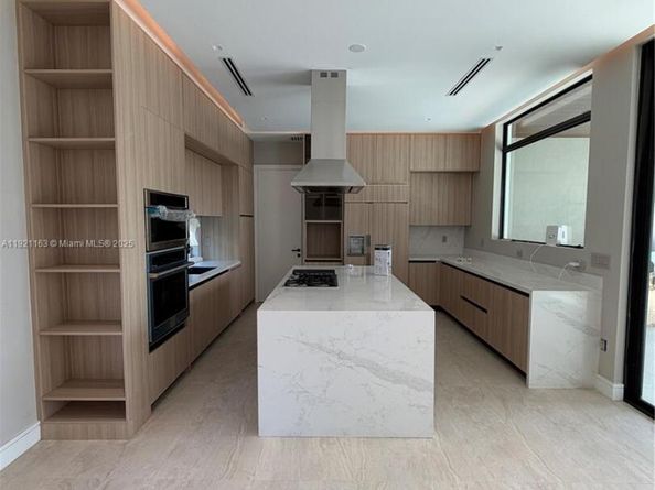 1380 Hollywood Blvd, Hollywood FL 33019