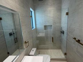 1380 Hollywood Blvd, Hollywood FL 33019