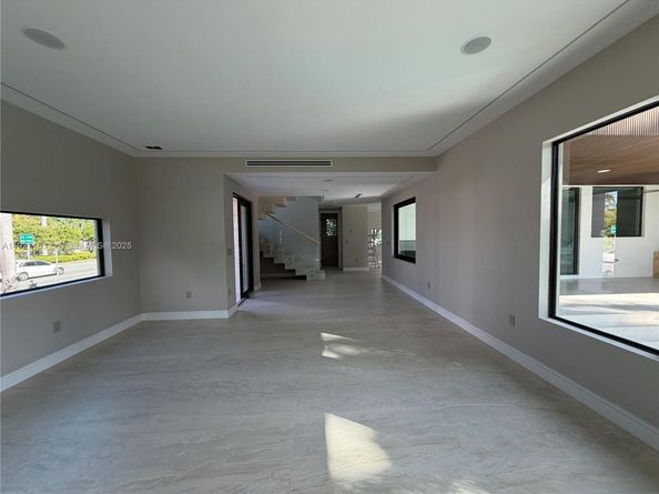 1380 Hollywood Blvd, Hollywood FL 33019