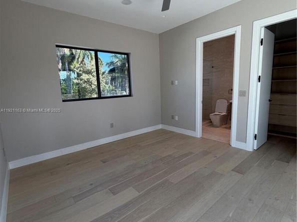 1380 Hollywood Blvd, Hollywood FL 33019