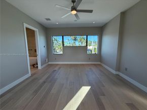 1380 Hollywood Blvd, Hollywood FL 33019