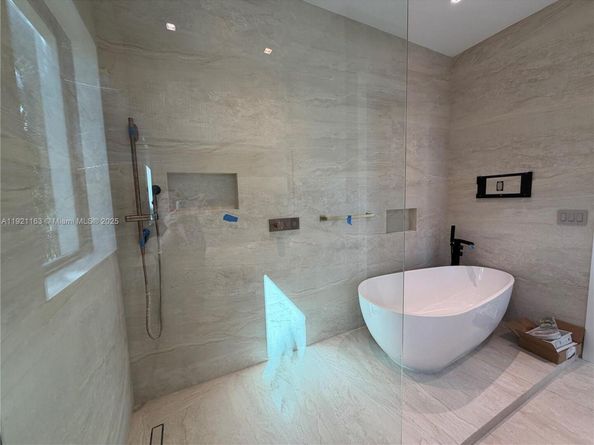 1380 Hollywood Blvd, Hollywood FL 33019