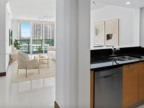 31 SE 5th St 1803, Miami FL 33131