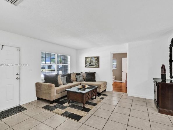 10451 SW 150 Ter, Miami FL 33176