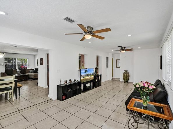 10451 SW 150 Ter, Miami FL 33176