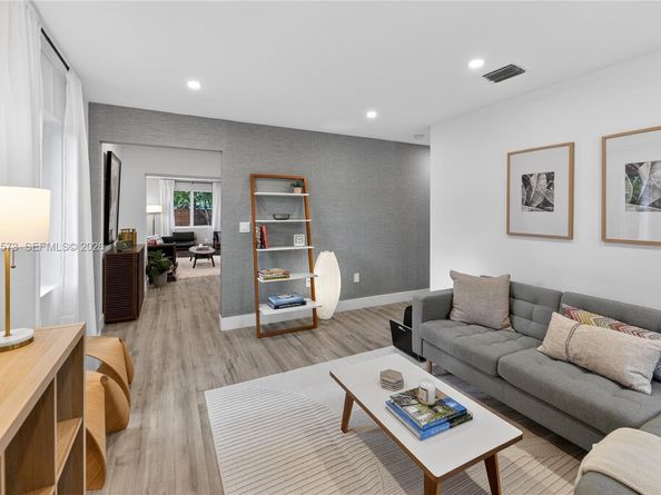 12060 NW 1st Ct, North Miami FL 33168