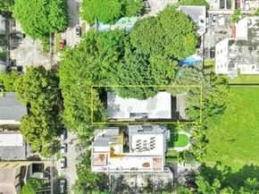 641 NW 2nd St, Miami FL 33128