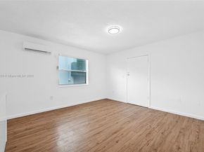 641 NW 2nd St, Miami FL 33128