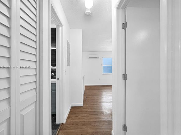 641 NW 2nd St, Miami FL 33128