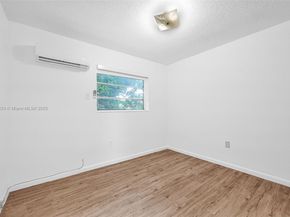 641 NW 2nd St, Miami FL 33128