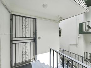 641 NW 2nd St, Miami FL 33128