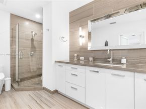 6420 Pinetree Drive Cir, Miami Beach FL 33141