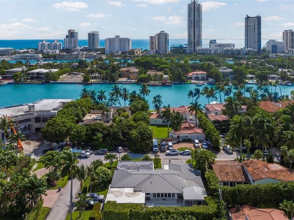6420 Pinetree Drive Cir, Miami Beach FL 33141