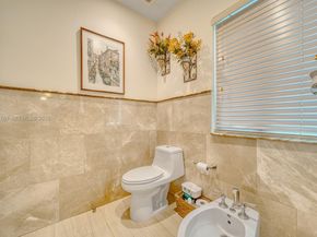 170 S Hibiscus Dr, Miami Beach FL 33139