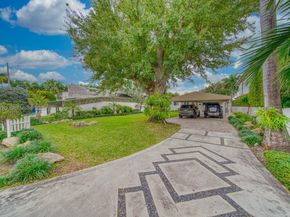 170 S Hibiscus Dr, Miami Beach FL 33139