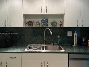 8335 SW 72nd Ave 212D, Miami FL 33143