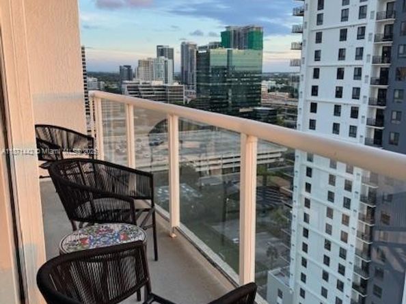 315 NE 3rd Ave 1902, Fort Lauderdale FL 33301