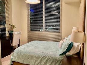 315 NE 3rd Ave 1902, Fort Lauderdale FL 33301