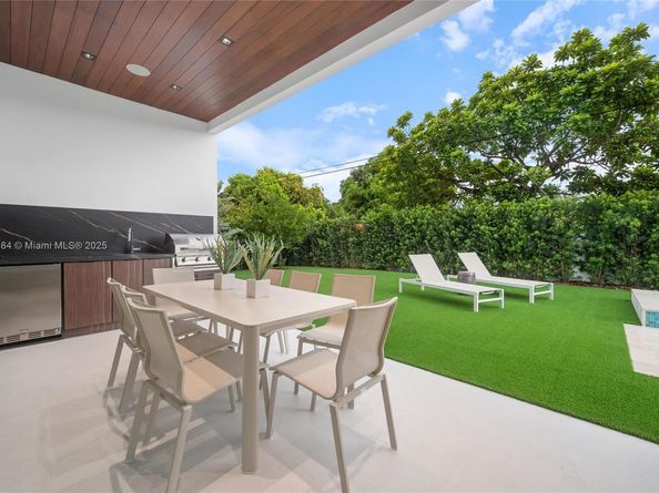 4231 SW 11th St, Miami FL 33134
