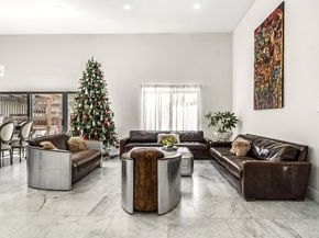 513 Leslie Dr, Hallandale Beach FL 33009
