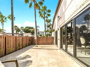 513 Leslie Dr, Hallandale Beach FL 33009