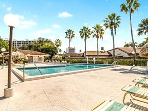 513 Leslie Dr, Hallandale Beach FL 33009