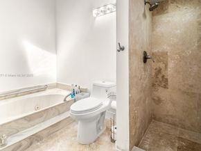 513 Leslie Dr, Hallandale Beach FL 33009