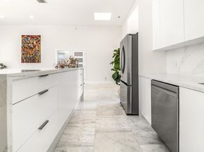 513 Leslie Dr, Hallandale Beach FL 33009