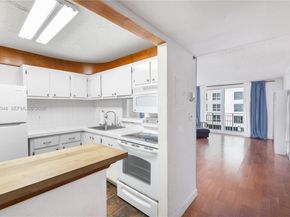 345 Ocean Dr 304, Miami Beach FL 33139