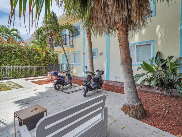 1135 Euclid Ave 207, Miami Beach FL 33139
