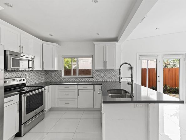 6432 SW 33rd St, Miami FL 33155