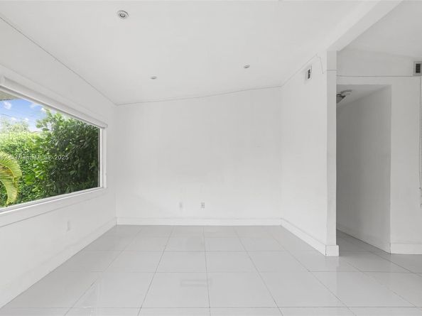 6432 SW 33rd St, Miami FL 33155