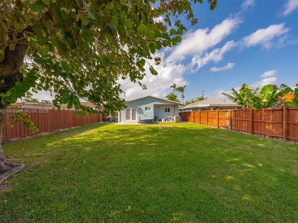 6432 SW 33rd St, Miami FL 33155