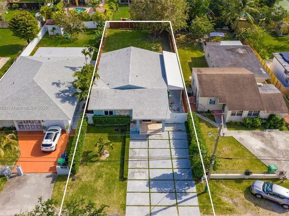 6432 SW 33rd St, Miami FL 33155