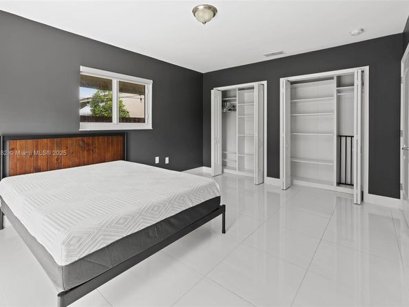 6432 SW 33rd St, Miami FL 33155