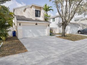 2836 W River Run Cir W, Miramar FL 33025