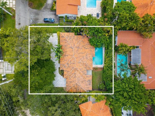 548 Vilabella Ave, Coral Gables FL 33146
