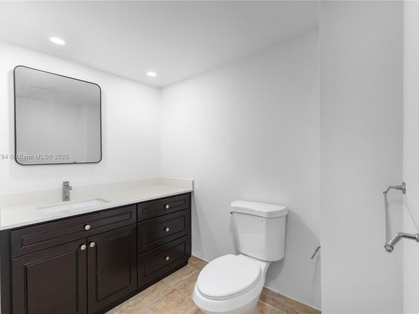 555 NE 15th St 29F, Miami FL 33132