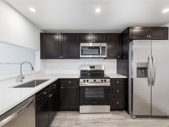 555 NE 15th St 29F, Miami FL 33132