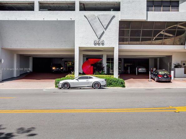 555 NE 15th St 29F, Miami FL 33132