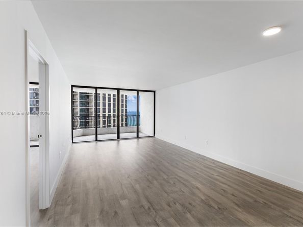 555 NE 15th St 29F, Miami FL 33132