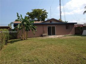 4809 SW 25th St, West Park FL 33023