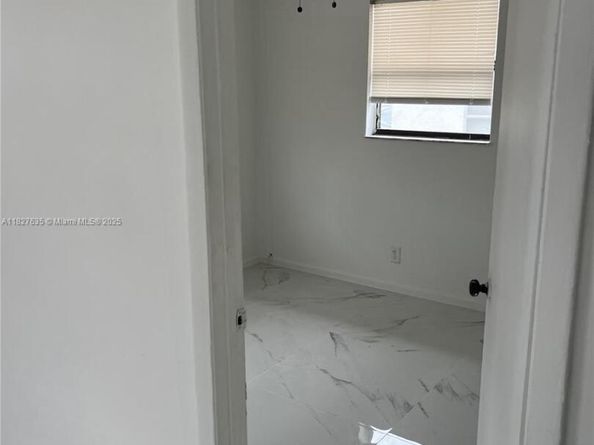4809 SW 25th St, West Park FL 33023