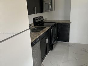 4809 SW 25th St, West Park FL 33023